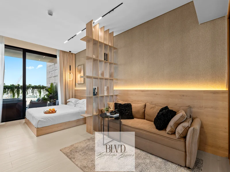 BLVD | Stylish Stay w/ Private Jacuzzi & Canal View63836180820355114