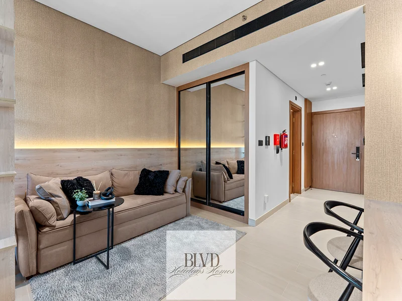 BLVD | Stylish Stay w/ Private Jacuzzi & Canal View63836180820355113