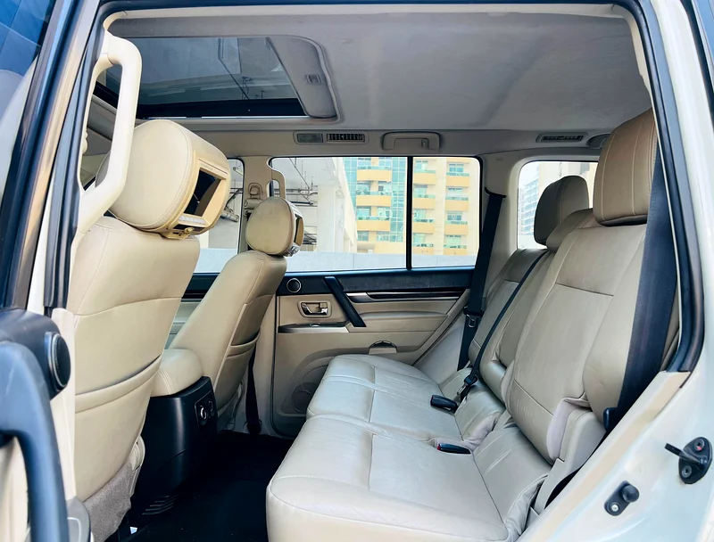 MITSUBISHI PAJERO 2014 MODEL WHITE GCC SPECS REF.093263612069605506112