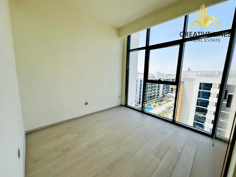شقة بثلاث غرف نوم فسيحة جدًا ومجهزة بتكييف مركزي للإيجار63801145887746114