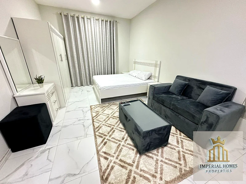 ستوديو مؤثث للإيجار الشهري في المويحة 2 - **2800 درهم شامل الفواتير**.63715483774977114
