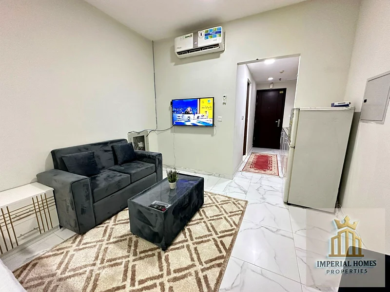 ستوديو مؤثث للإيجار الشهري في المويحة 2 - **2800 درهم شامل الفواتير**.63715483774977112