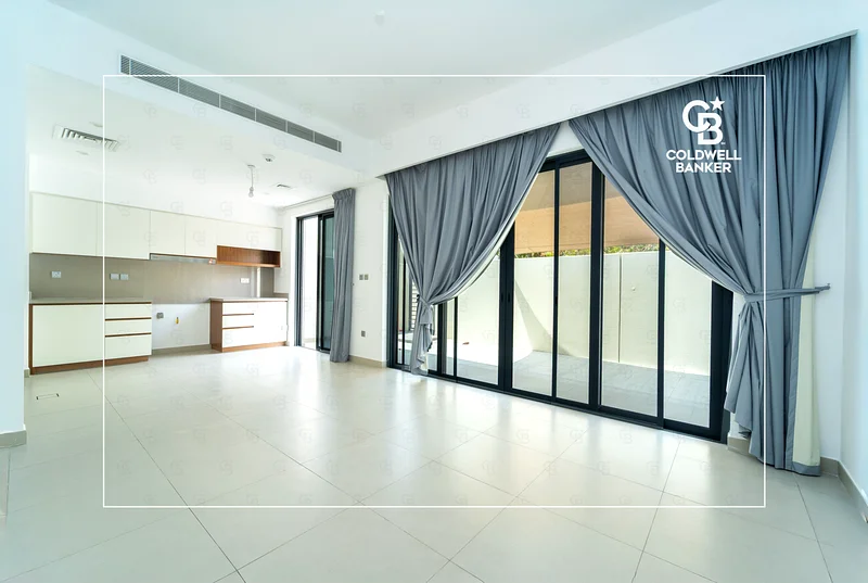 Vacant | Immaculate Condition | Spacious Unit63727121322243111