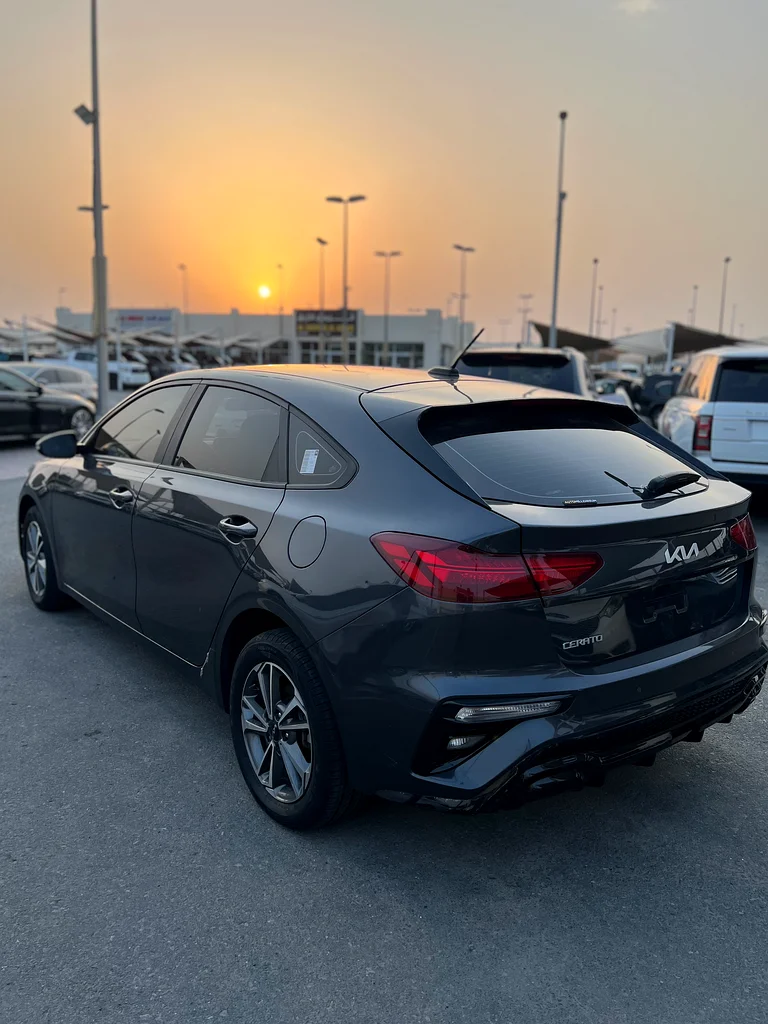 KIA CERATO HATCHBACK 2022 MODEL GCC V4 1.6L FULL OPINION WITH SUNROOF FREE ACCIDENT ORIGINAL PAINT63613736941185114