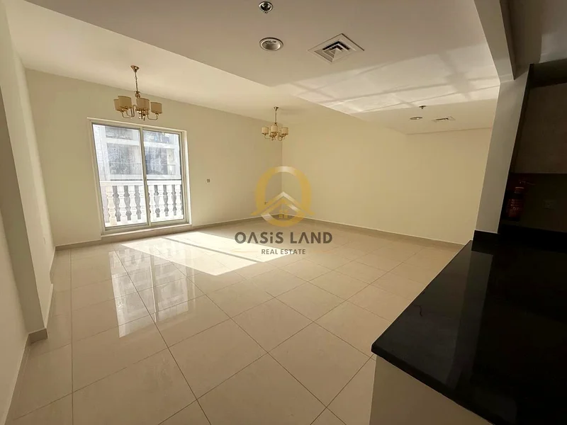 Adore Residence | Stylish Home with Balcony63786117692162110