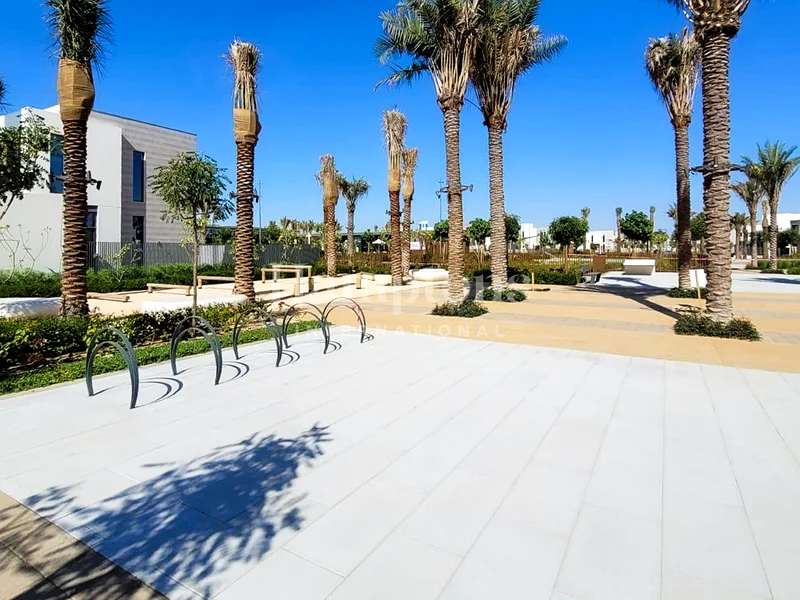 Exclusive To Hamptons | Close To Pool | VOT63931235187201114