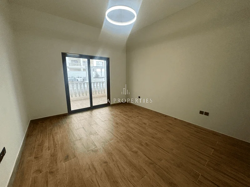 Podium Level | Unfurnished | Large Layout63763194564609110