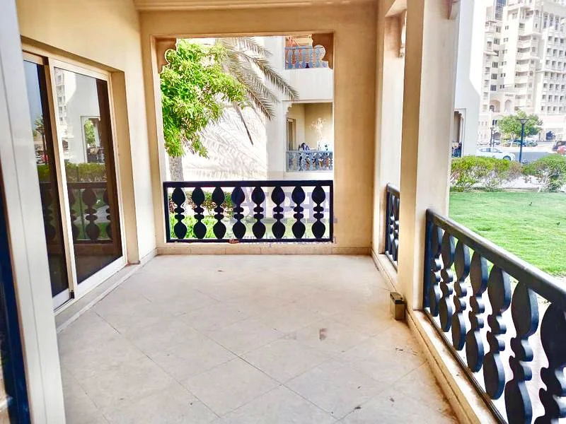 عرض مواقف السيارات | غرفة نوم واحدة | موقع رائع63859725356802111