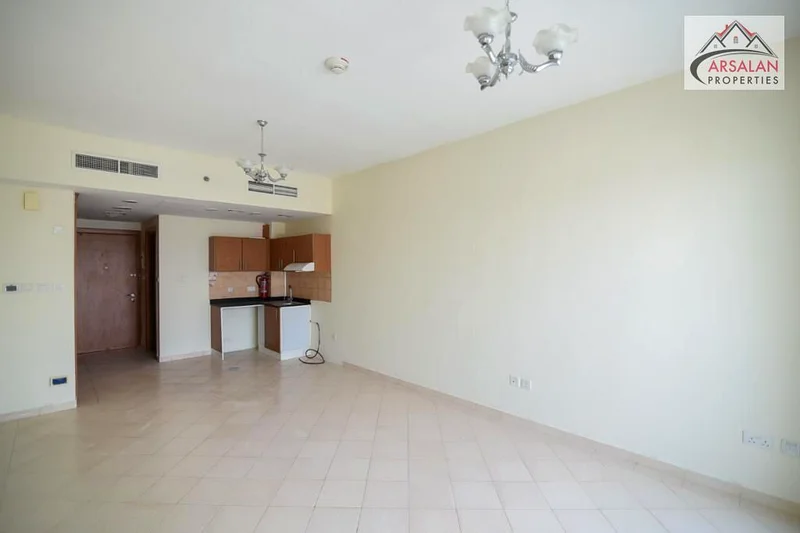Vacant Studio for Rent | Ready To Move | 42K IN 4 CHEQUES63654980643585113