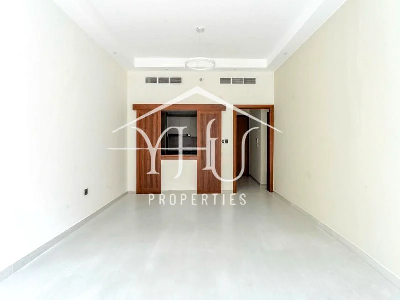 Spacious Apartment | Modern Design | Vacant63763779910273110