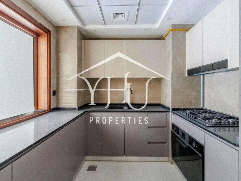 Spacious Apartment | Modern Design | Vacant63763779910273112
