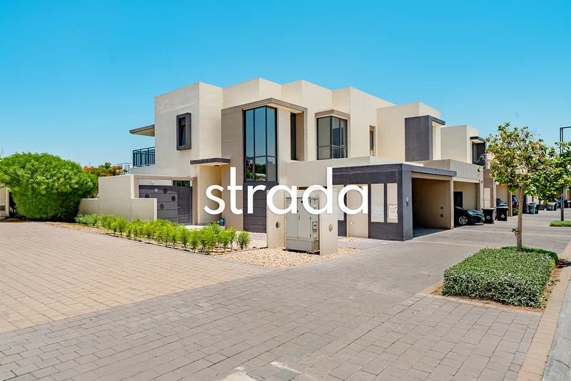 4 Beds | Vacant on Transfer | Large Plot64045782508417111