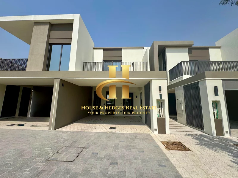 موقع متميز | بجانب المسبح والحديقة | اتصل الآن63806918514945110