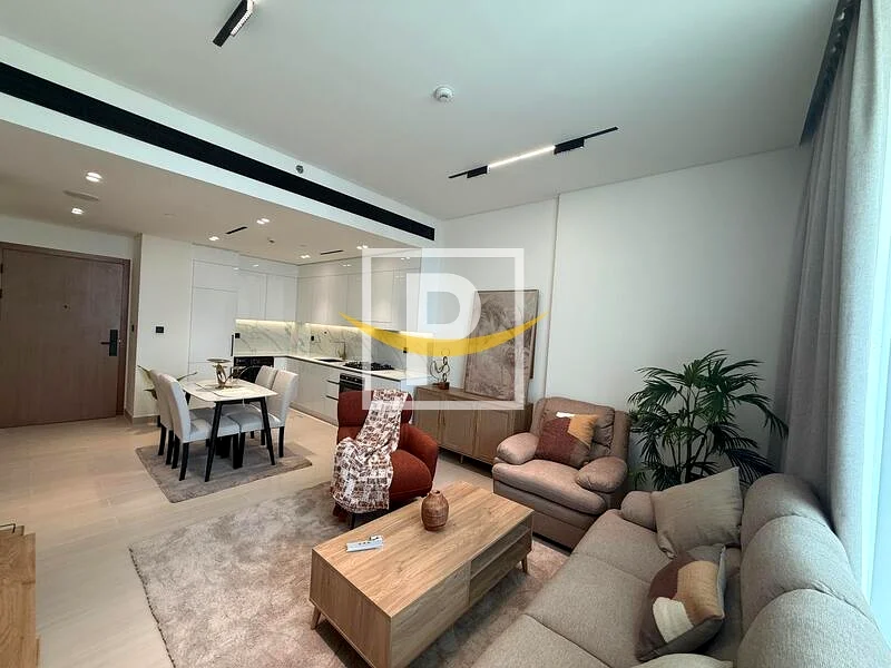 Spacious 1BR | Furnished | Bright Unit | Modern63785681488386111