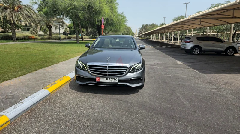 MERCEDES E200 EXECLUSIVE EXELLENT CONDITION FULL SERVICE HISTORY63612088414083114