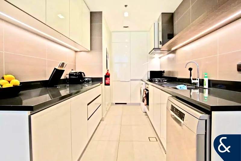 Modern Building | Marina View | 2Balconies64036305069187113