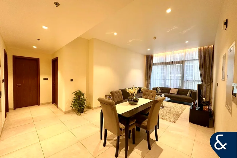 Modern Building | Marina View | 2Balconies64036305069187111