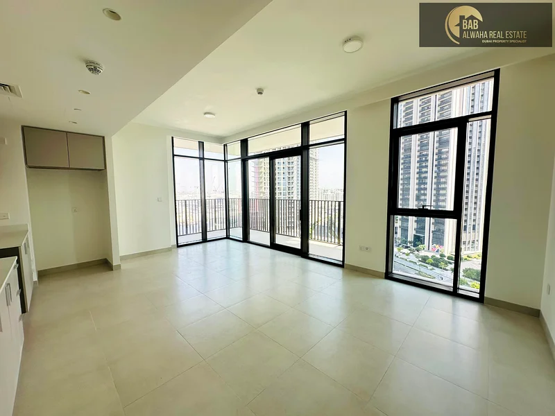 جديد بالكامل | وحدة زاوية | إطلالة على برج وبحر63761733553922113