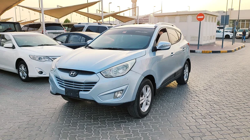 HYUNDAI TUCSON 2012 GCC VERY CLEAN CAR GOOD CONDITION RUN AND DRIVE ALSO PERFECT63612086249987111