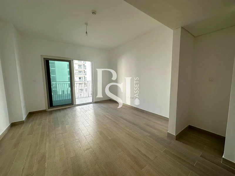 Canal View | Balcony | Prime Location63848921235969112