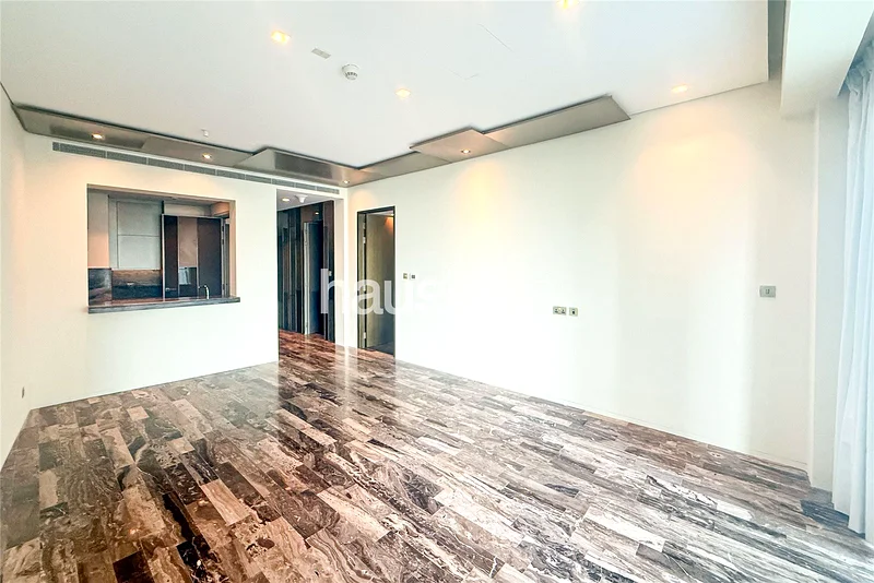 Vacant | High Floor | Sea View | Fendi64041031115010111