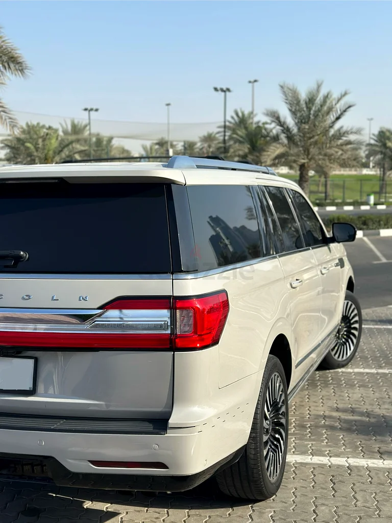 سائق لينكولن للملاحة الفاخرة الرياضية متعددة الأغراض مع قيادة منخفضة63613734388099112