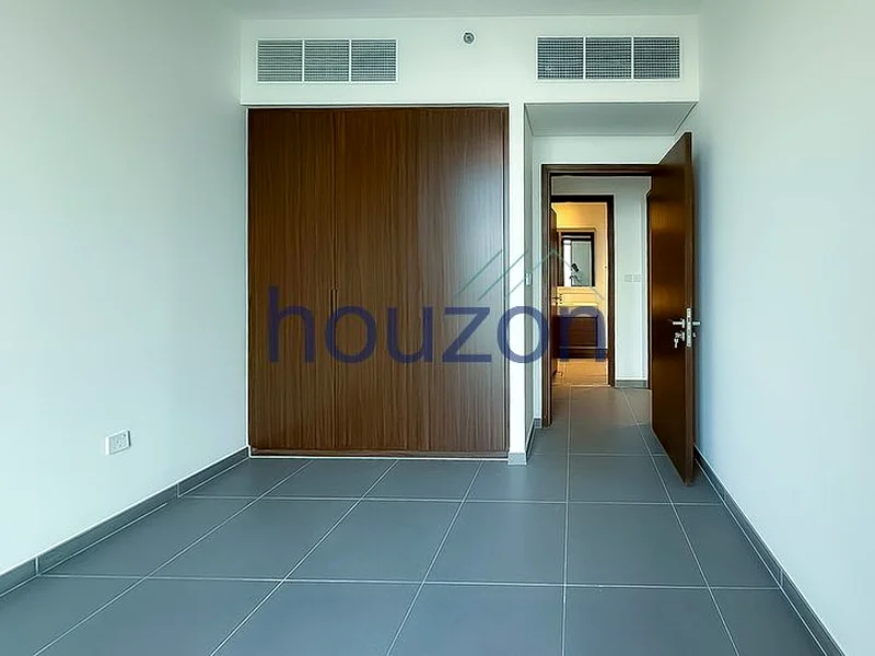 شقة مشرقة وواسعة من غرفتي نوم | إطلالة على البحر | طابق عالي63760716179075112