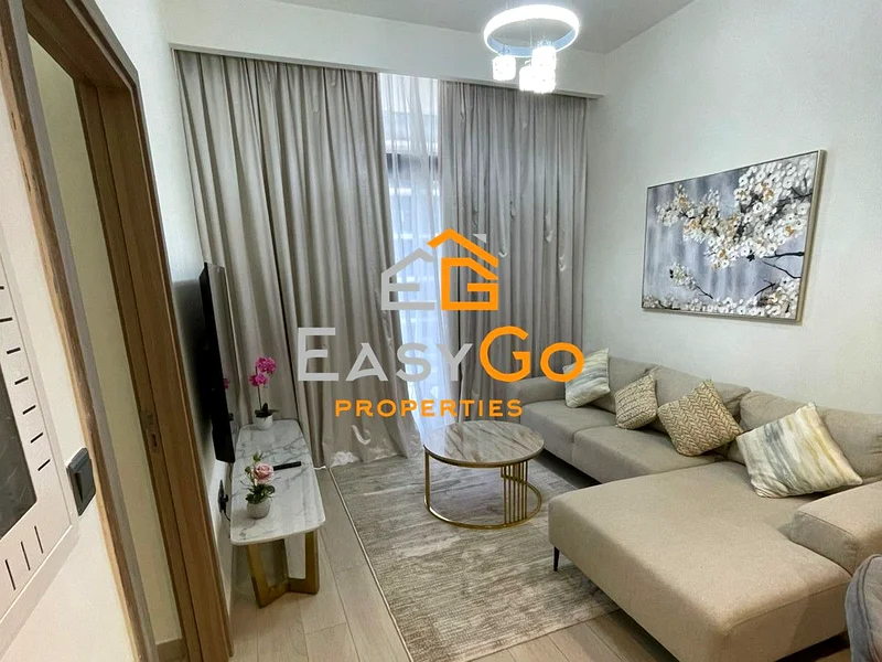 Cozy Pool View | Chic Interiors | Elegant Space63801565346561112
