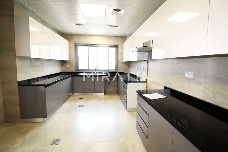 BRAND NEW STYLISH 5BR VILLA FOR RENT63654980872578114