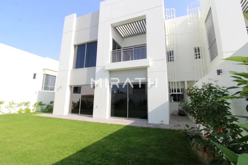 BRAND NEW STYLISH 5BR VILLA FOR RENT63654980872578110