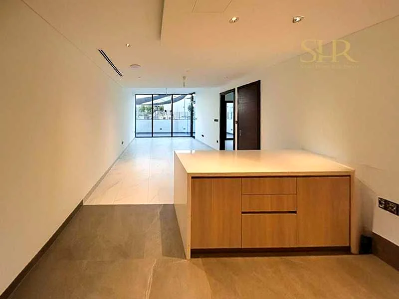 Podium Unit | Largest Layout | Multiple Cheques63758355380995114