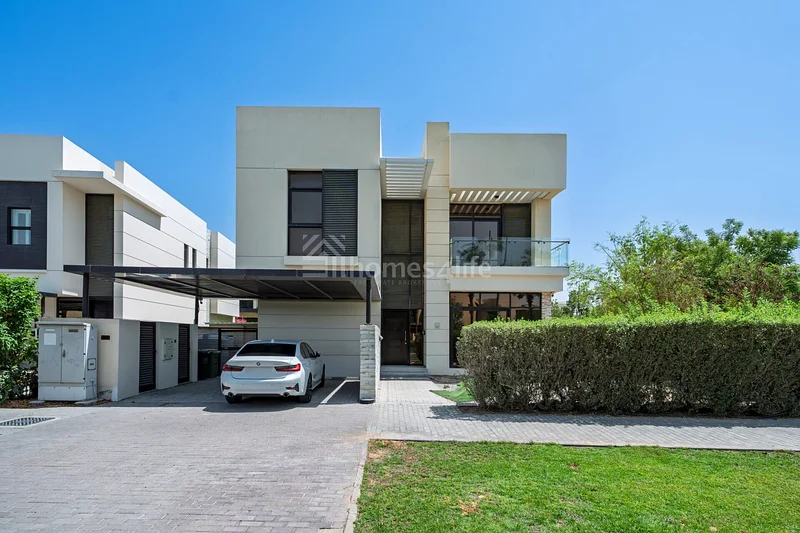 Corner Plot | Fully upgraded | Private Pool63970972371457111