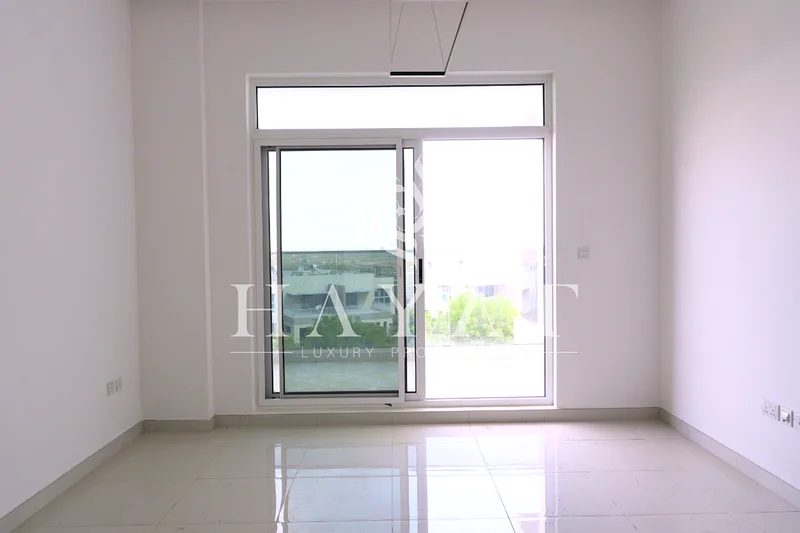 Multiple Options | 1BR + Balcony View | Vacant63977888605699113