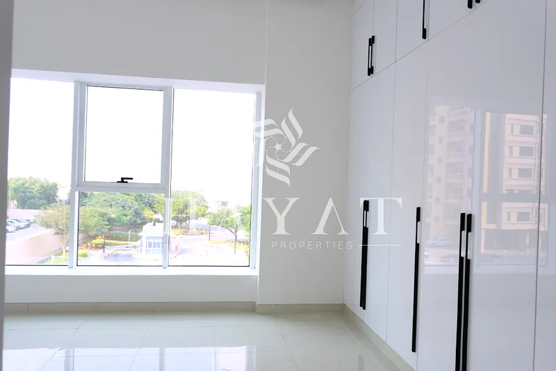 Multiple Options | 1BR + Balcony View | Vacant63977888605699111