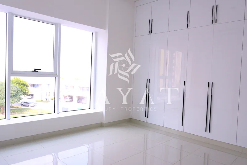 Multiple Options | 1BR + Balcony View | Vacant63977888605699110