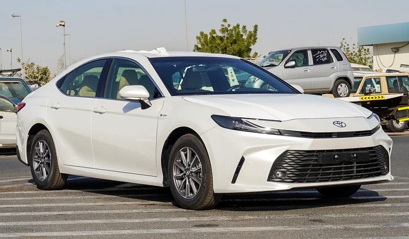 TOYOTA CAMRY E NUMBER 3 2.5L HYBRID MODEL 202563612450418307111