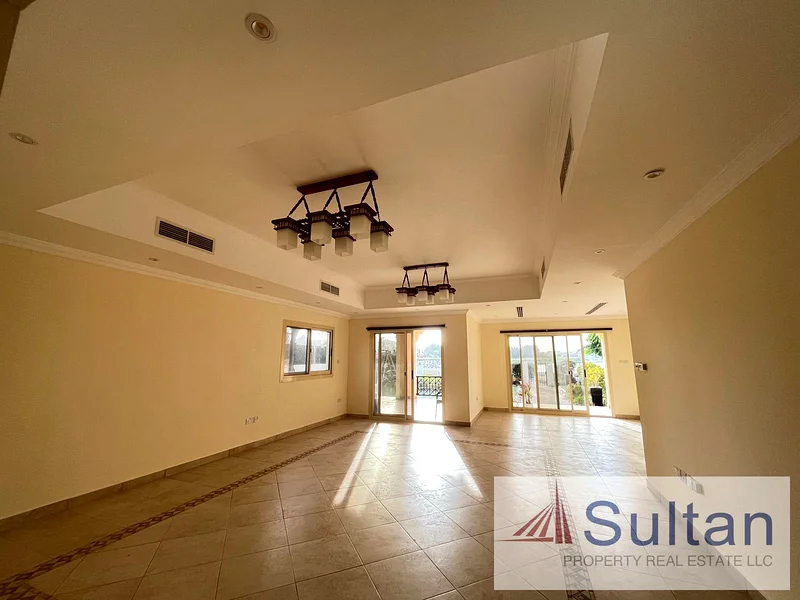 Spacious Duplex Sea View with pool, near the beach63813839374339111