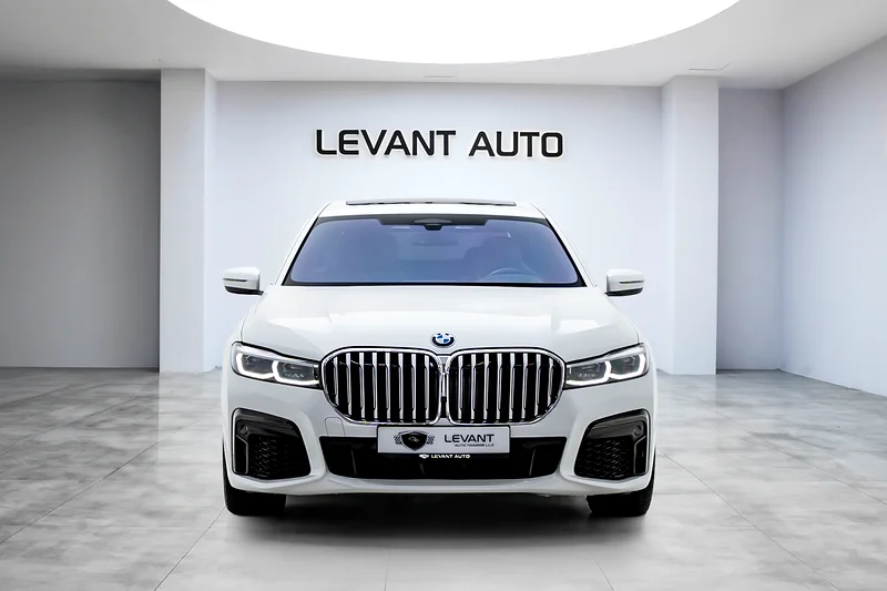 BMW 730Li M kit/2022/GCC/Perfect Condition63612445433090111