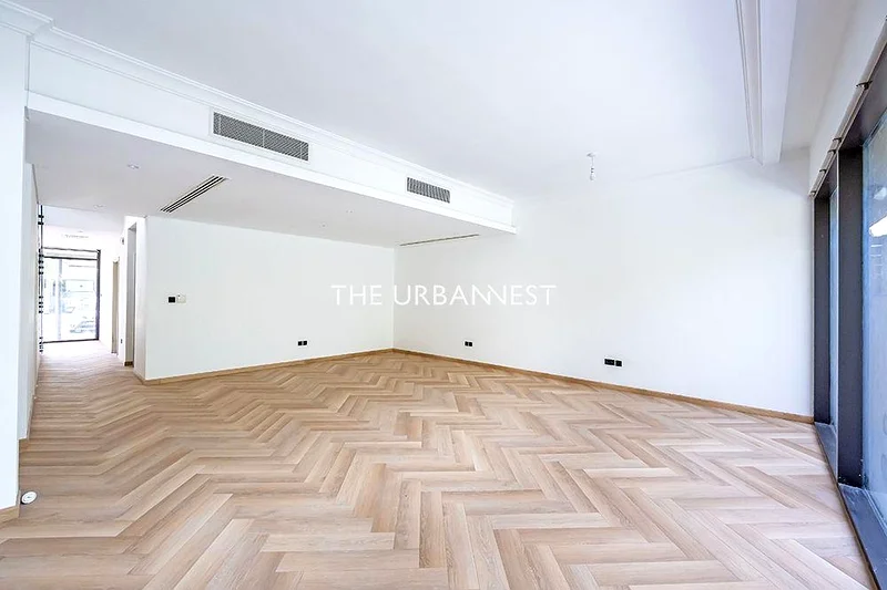 Exclusive | Vacant | Fully Upgraded | Spacious63738297041155112