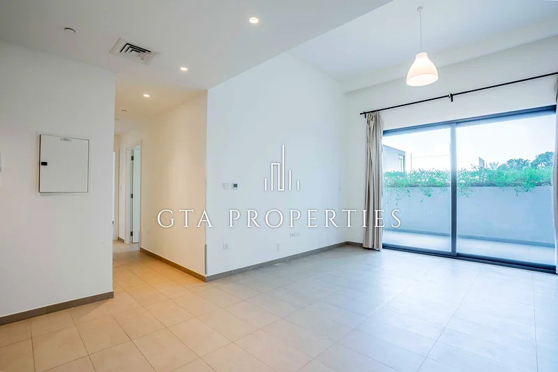 Vacant | Easy Pool Access | Large Terrace63754524824321112