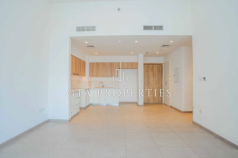 Vacant | Easy Pool Access | Large Terrace63754524824321110