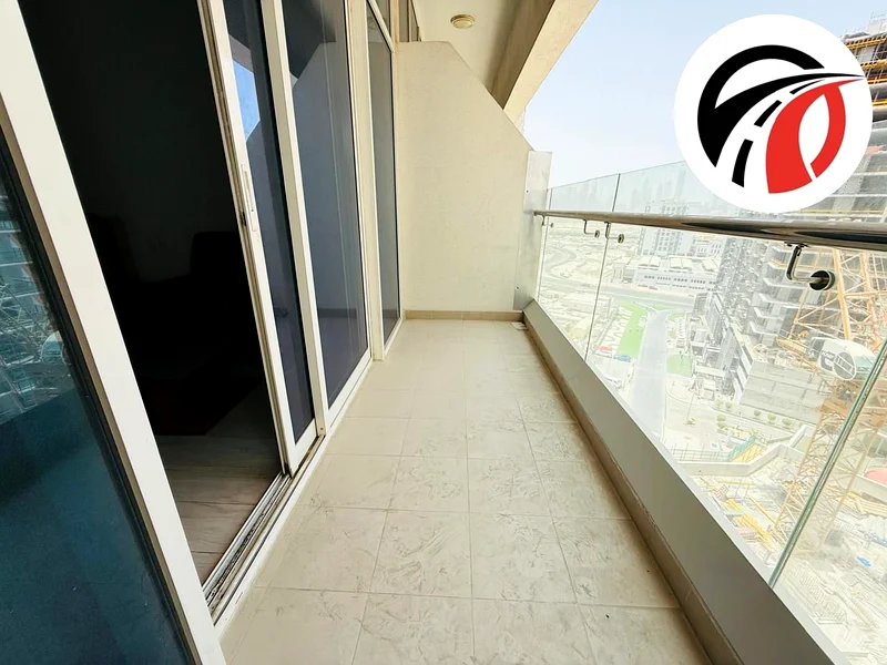 LUXURY || STYLISH STUDIO || MOVE-IN READY63740681545603112