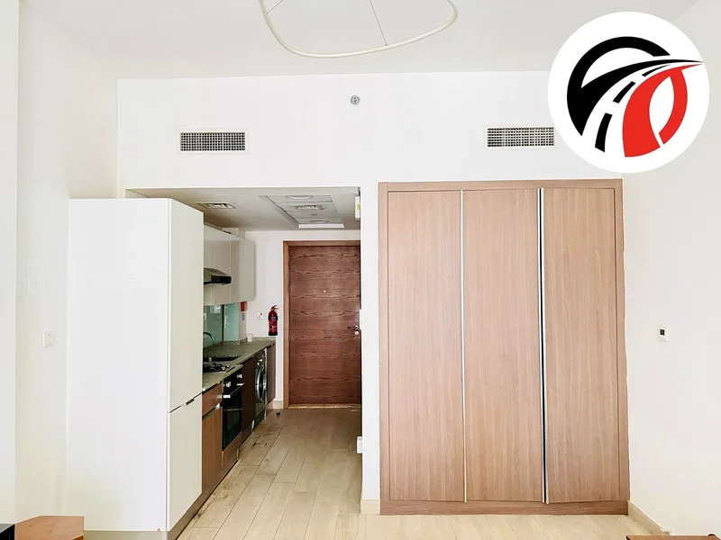 LUXURY || STYLISH STUDIO || MOVE-IN READY63740681545603113