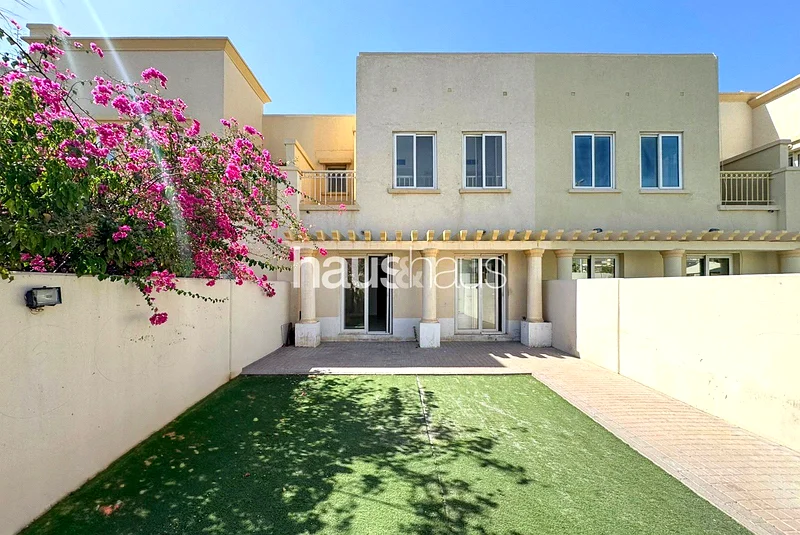 عطلة نهاية أسبوع مفتوحة | احجز موعدك63922972390786110