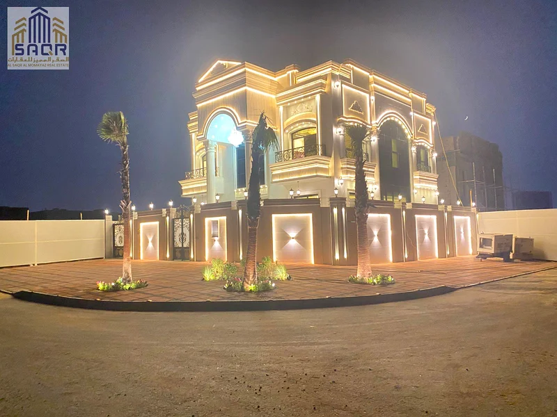 مع تصميم عصري في الحيليو 2، عش حياة الرفاهية في فيلا ساحرة، ويشمل السعر رسوم التسجيل ونقل الملكية.63911403985666111