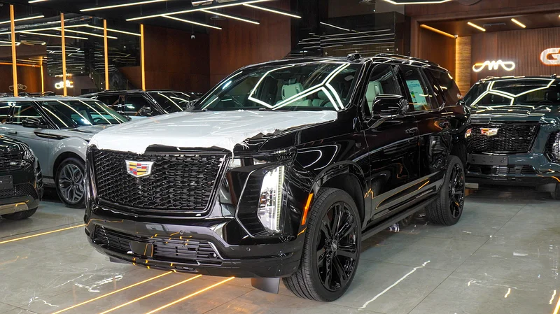 2025 CADILLAC ESCALADE 600 SPORT PLATINUM BLACK EDITION 6.2L PETROL - 360 CAM, PANORAMIC, HUD, BLIND63613736135041112