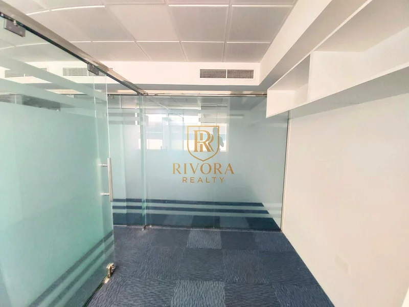OFFICE I WITH GLASS PARTITION I FITTED63617435643523112