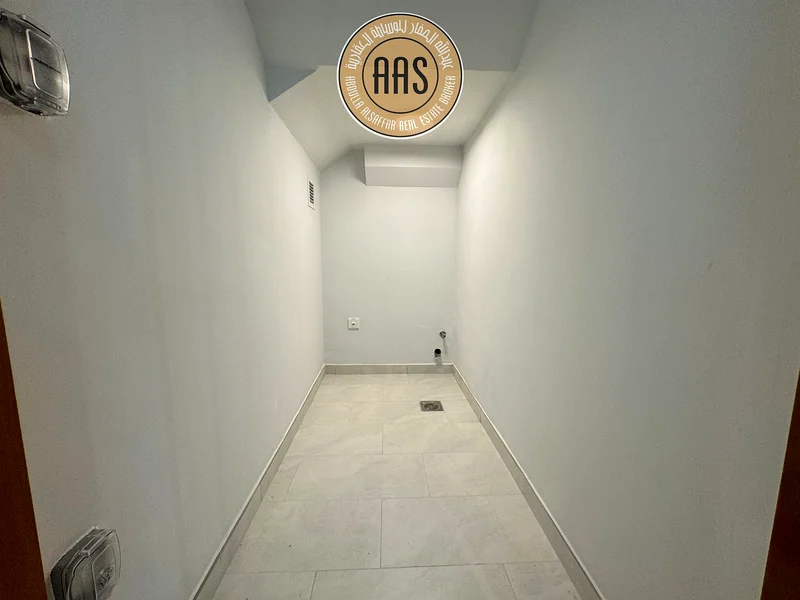 End Corner 4Bedroom Townhouse Villa For Rent in La Rosa Villanova63735762409603114