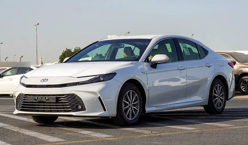TOYOTA CAMRY E NUMBER 3 2.5L HYBRID MODEL 202563612450418307112