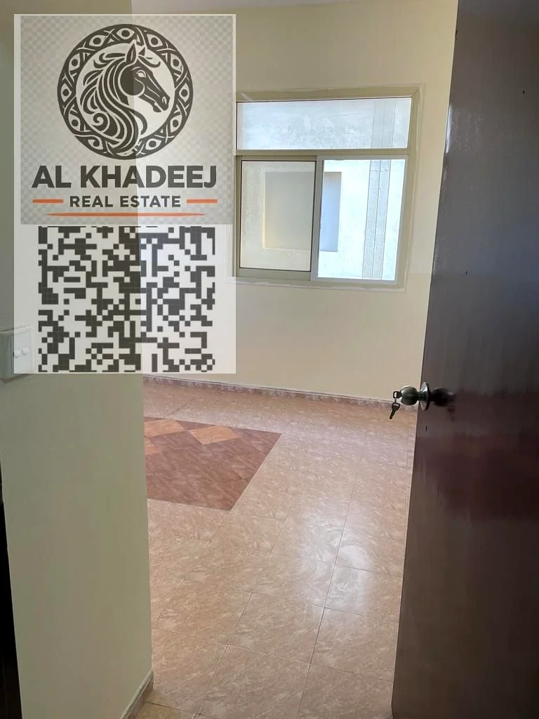 شقة مكونة من غرفتين نوم للإيجار في الجرف 2 – حمامان وشرفة – بالقرب من مدرسة الأقصى – 30,000 درهم سعر نهائي – 4 شيكات – شيك تأمين غير مؤرخ63714929214594113